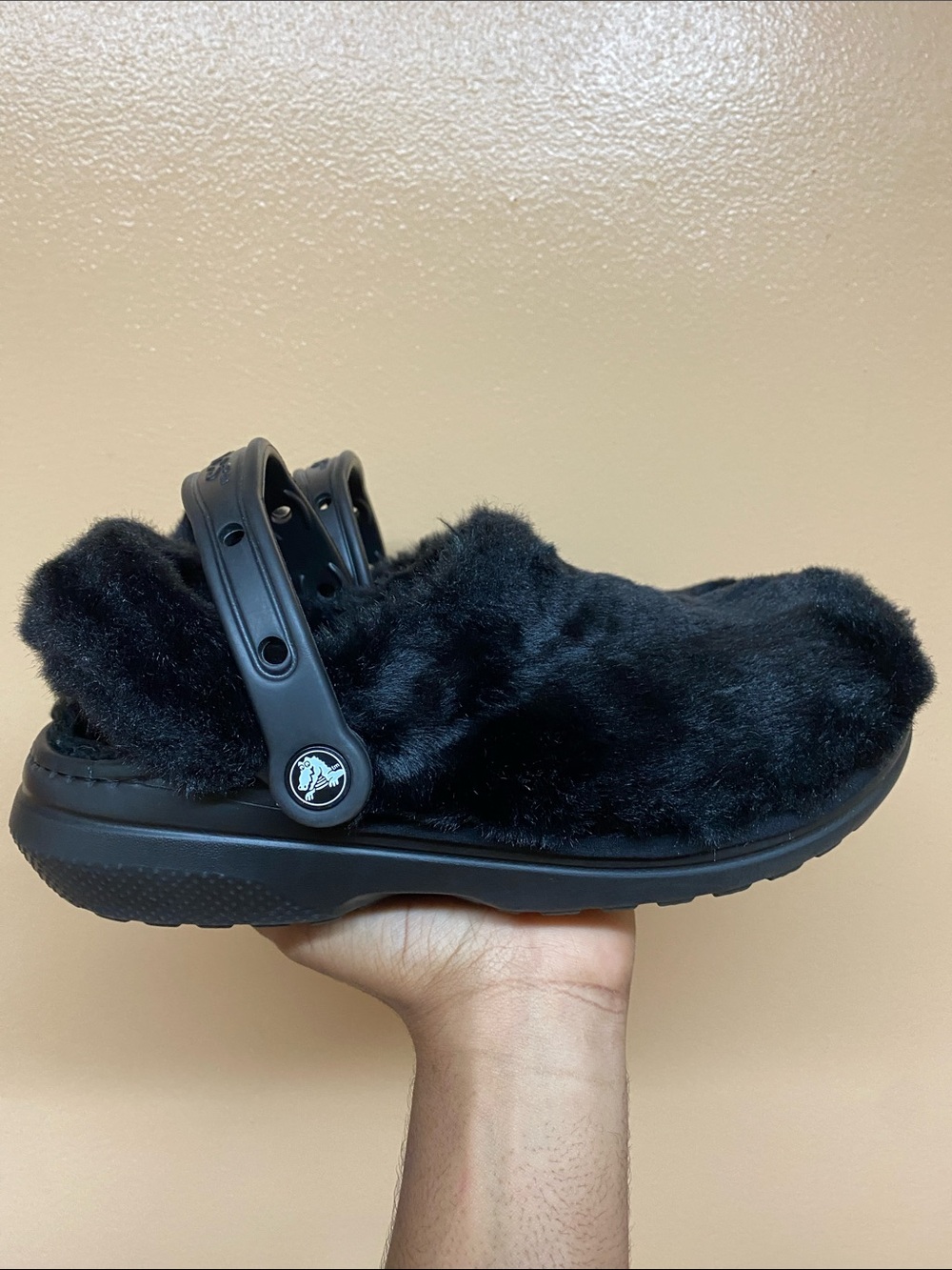 Crocs Classic Fur Sure Clogs Women’s Size 8 207303-001